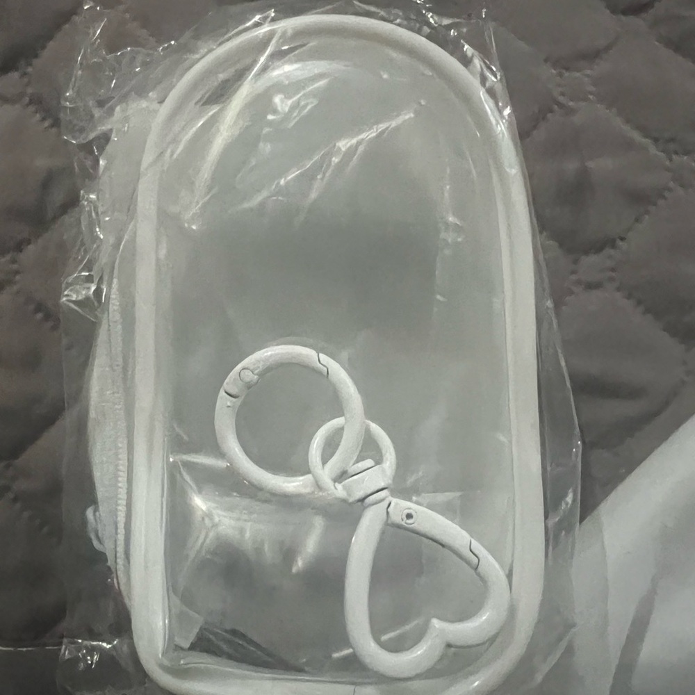 White Heart Keychain Pouch - Labubu mini case
